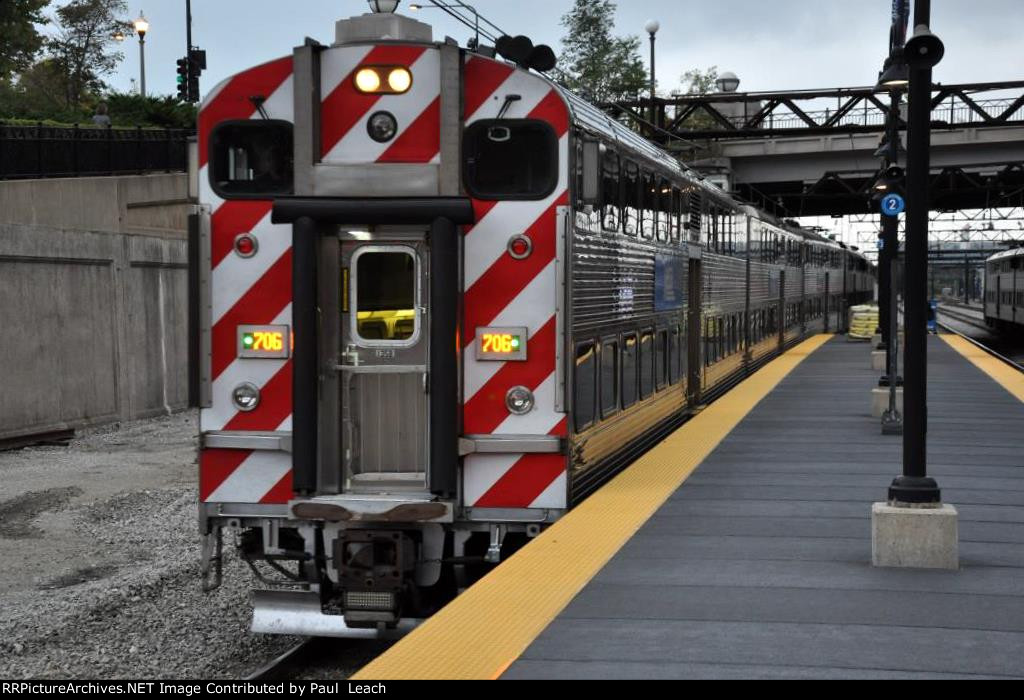 Inbound commuter comes into the station